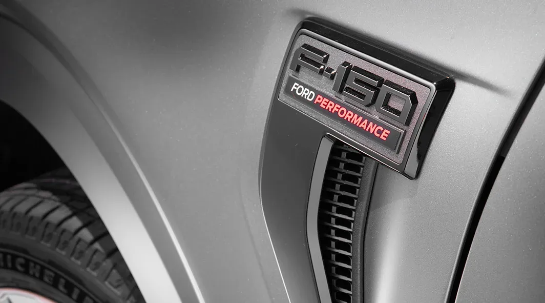 Ford Performance Fender Vent Kit