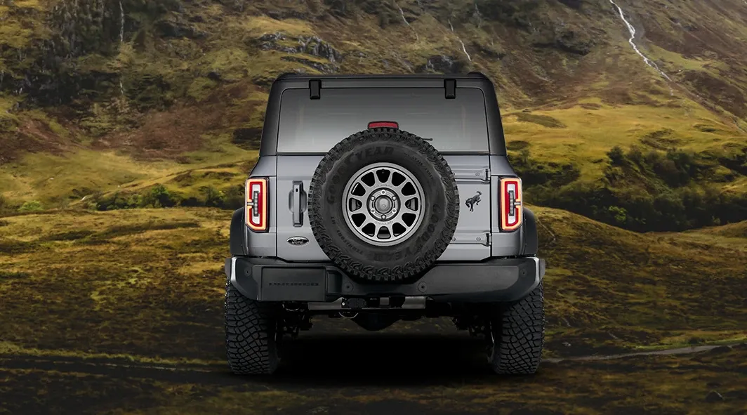 Liftgate of a Bronco with the Dark Trail Titanium package